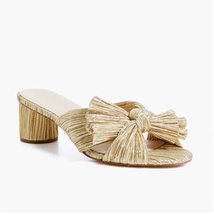 BRAND NEW! LOEFFLER RANDALL New Emilia Gold Pleated
Bow Heel